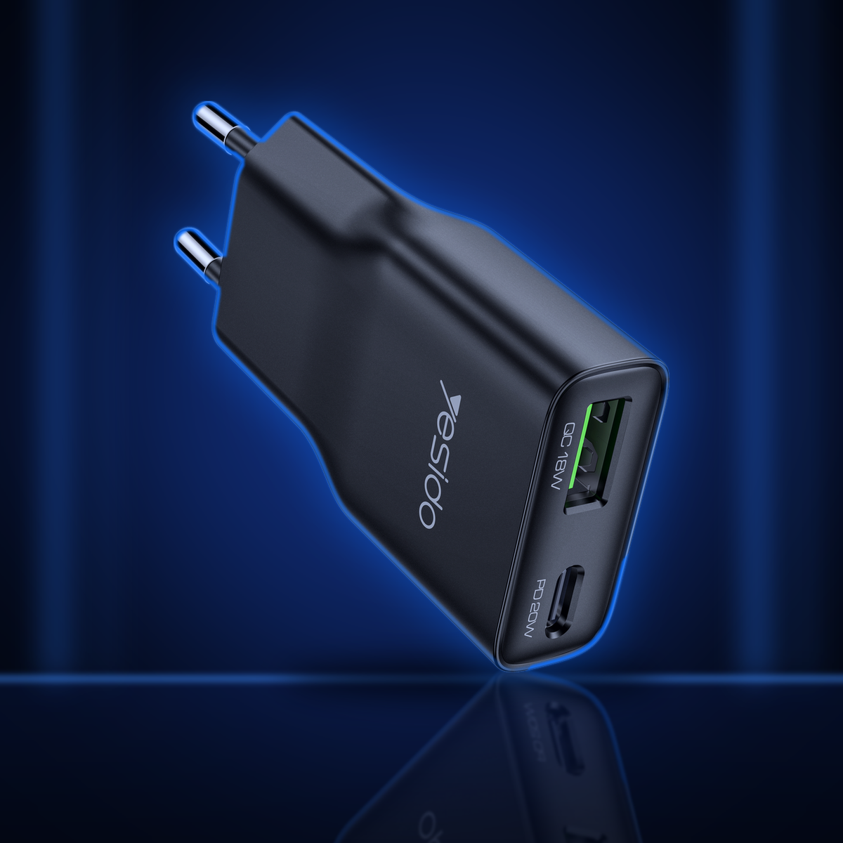 Chargeur mural ultra-fin 20W noir mat avec port USB-A QC 18W et port USB-C PD 20W